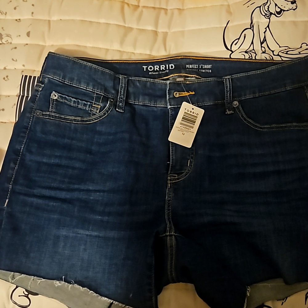 Torrid size 12 nwt jean shorts